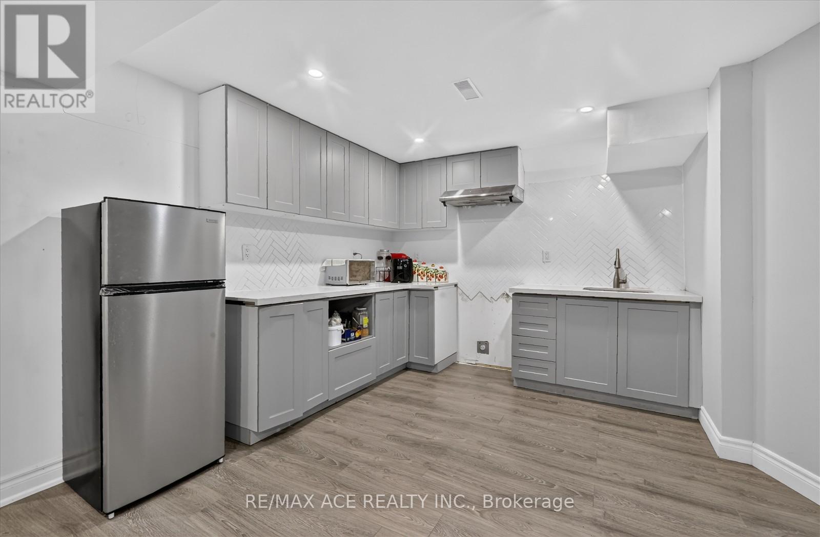 10 Andreeta Drive, Vaughan, Ontario  L4H 4H2 - Photo 40 - N13710664