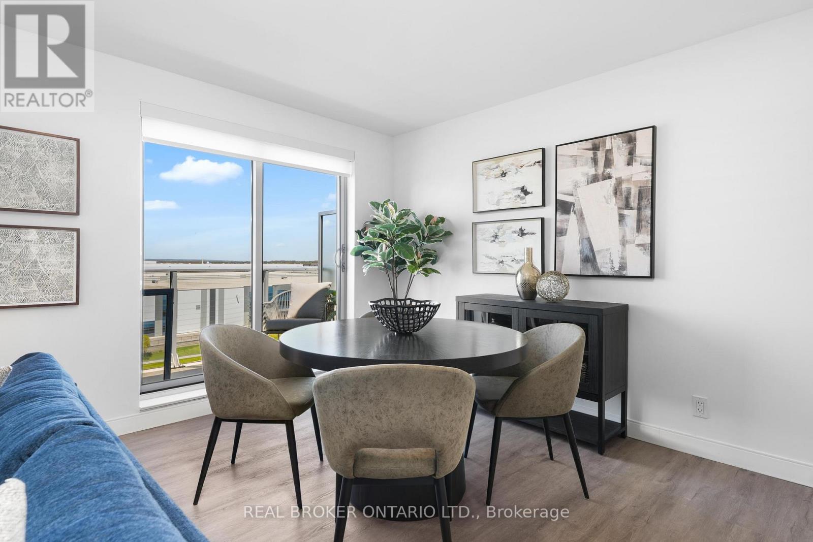 801 - 100 Manett Crescent, Brampton (Brampton West), Ontario  L6X 5R8 - Photo 4 - W13710658