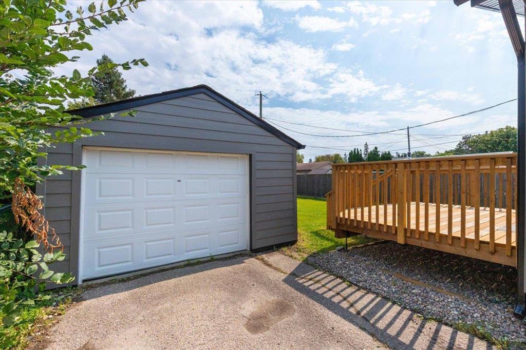 471 Summerlands Boulevard, Winnipeg, Manitoba  R3K 1B2 - Photo 18 - 202618488