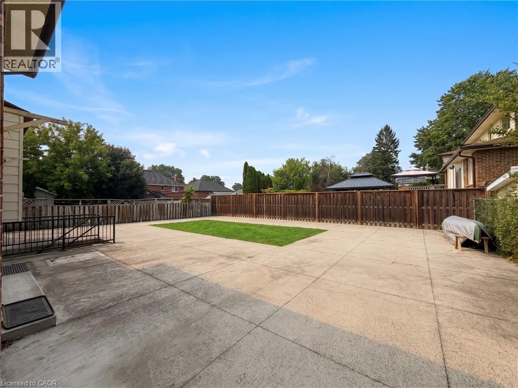 84 Amherst Drive, Kitchener, Ontario  N2P 1C9 - Photo 2 - 40846194