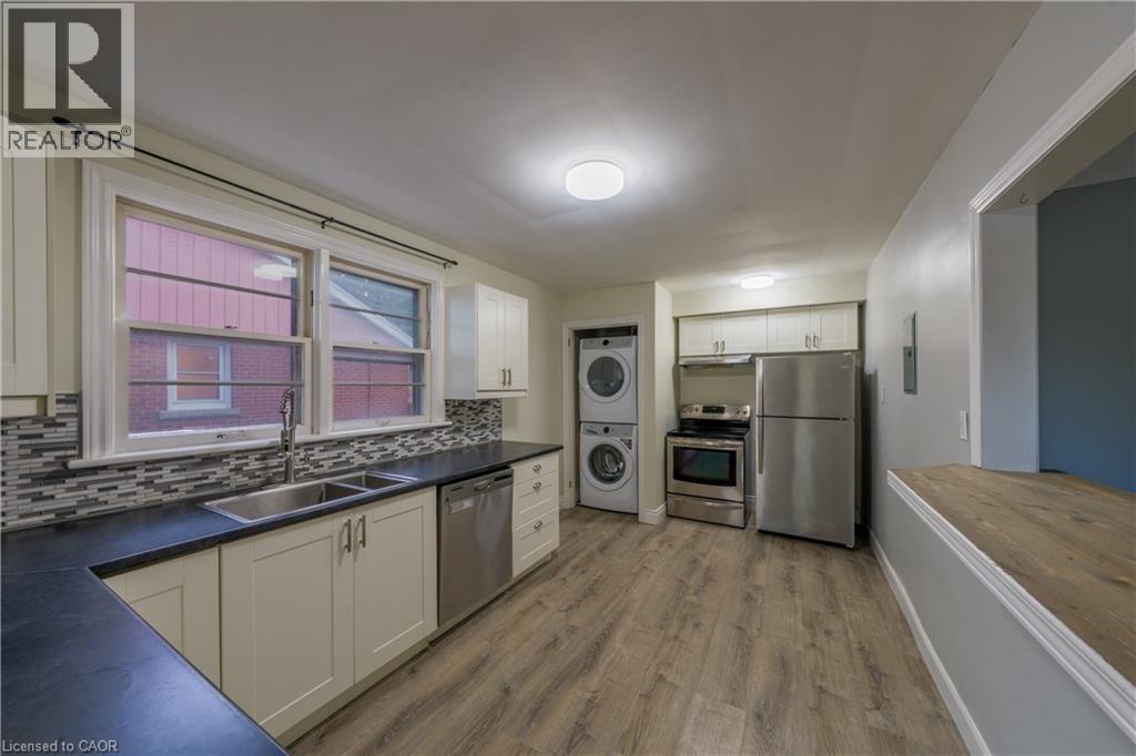 244 Upper Paradise Road Unit# Upper, Hamilton, Ontario  L9C 5C2 - Photo 2 - 40856685