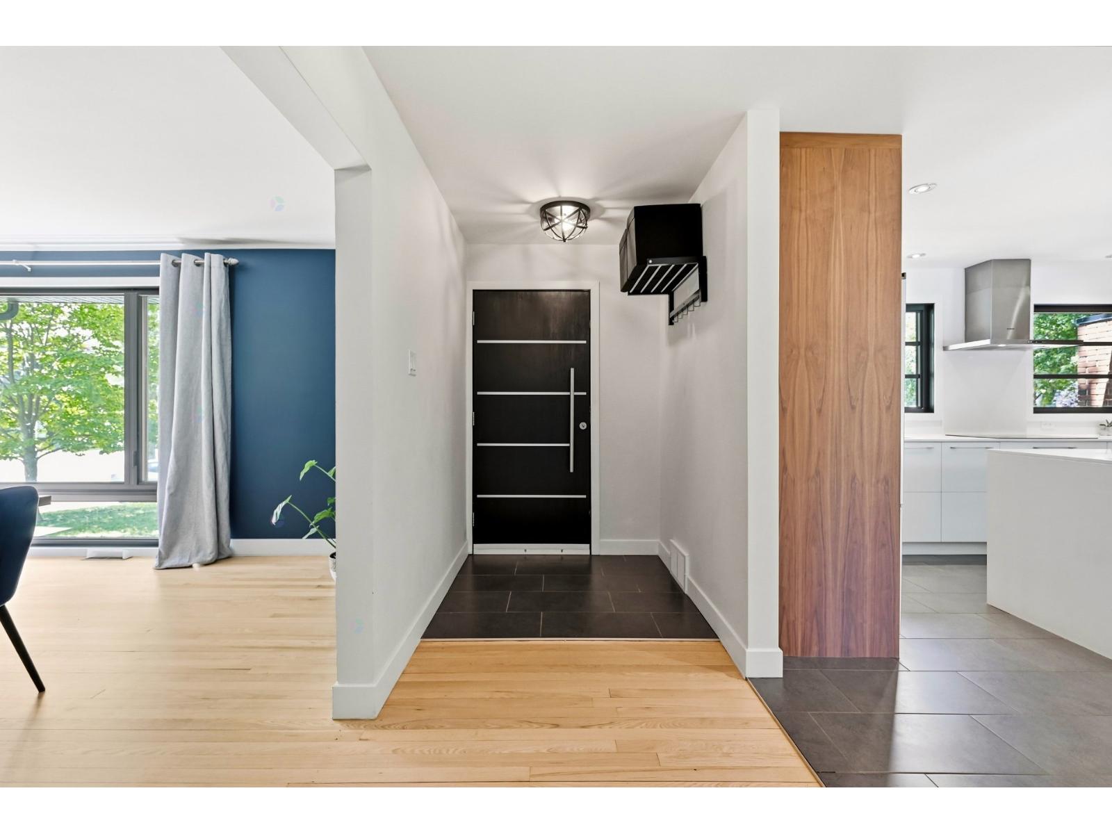 1075 Rue Marois Laval (Sainte-Dorothée) Quebec Canada H7Y1M4 2