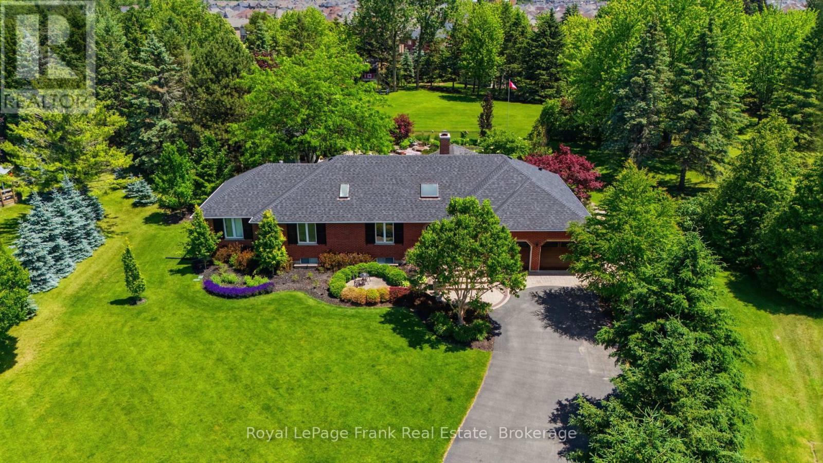 5 Craig Court, Clarington, Ontario  L1C 4H6 - Photo 1 - E13710884