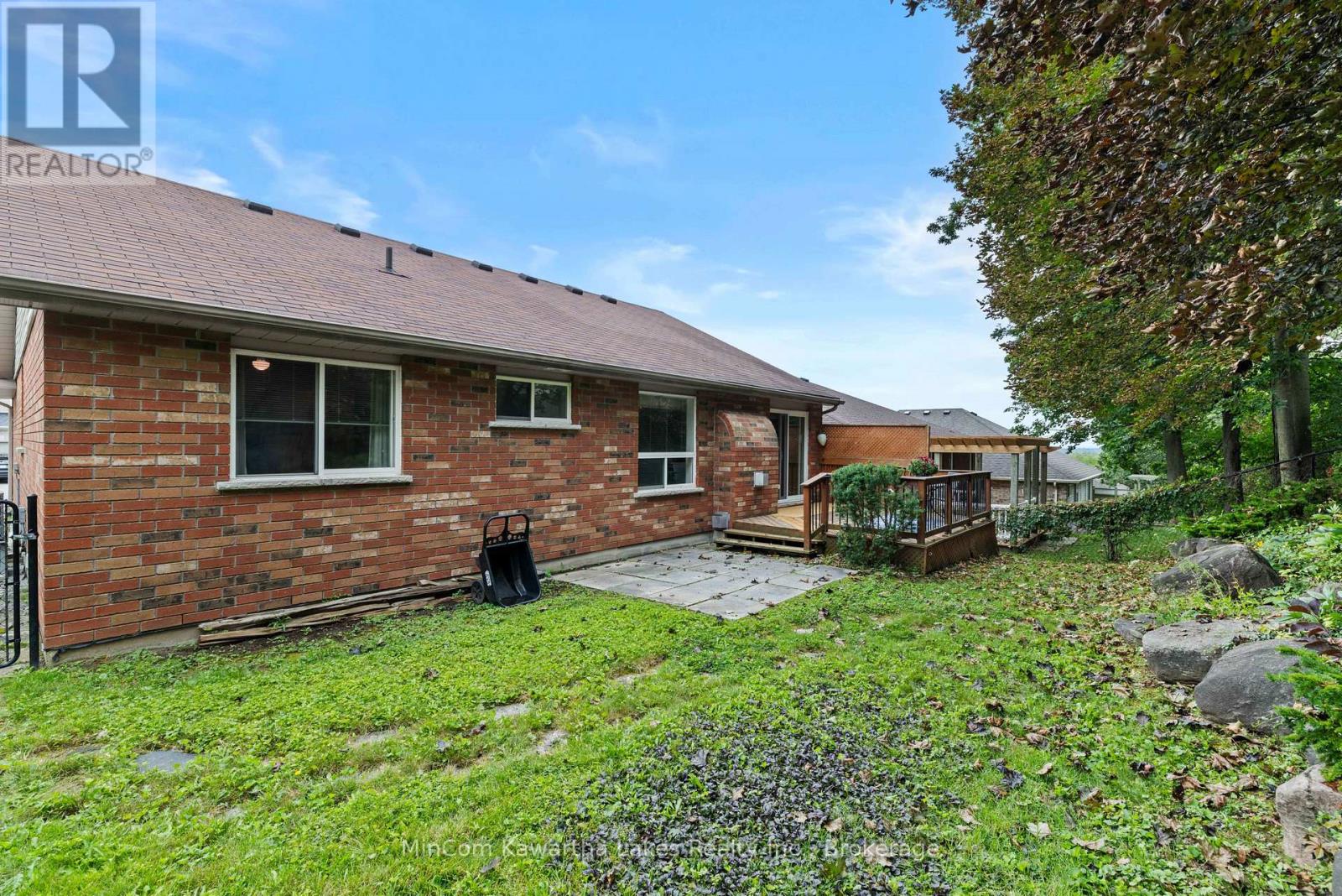 1069 Silverdale Road, Peterborough (Otonabee Ward 1), Ontario  K9J 7W5 - Photo 45 - X13710886