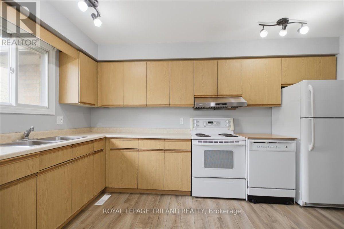 5 - 4 Chepstow Gate, London North, Ontario  N6G 3S7 - Photo 6 - X13710734