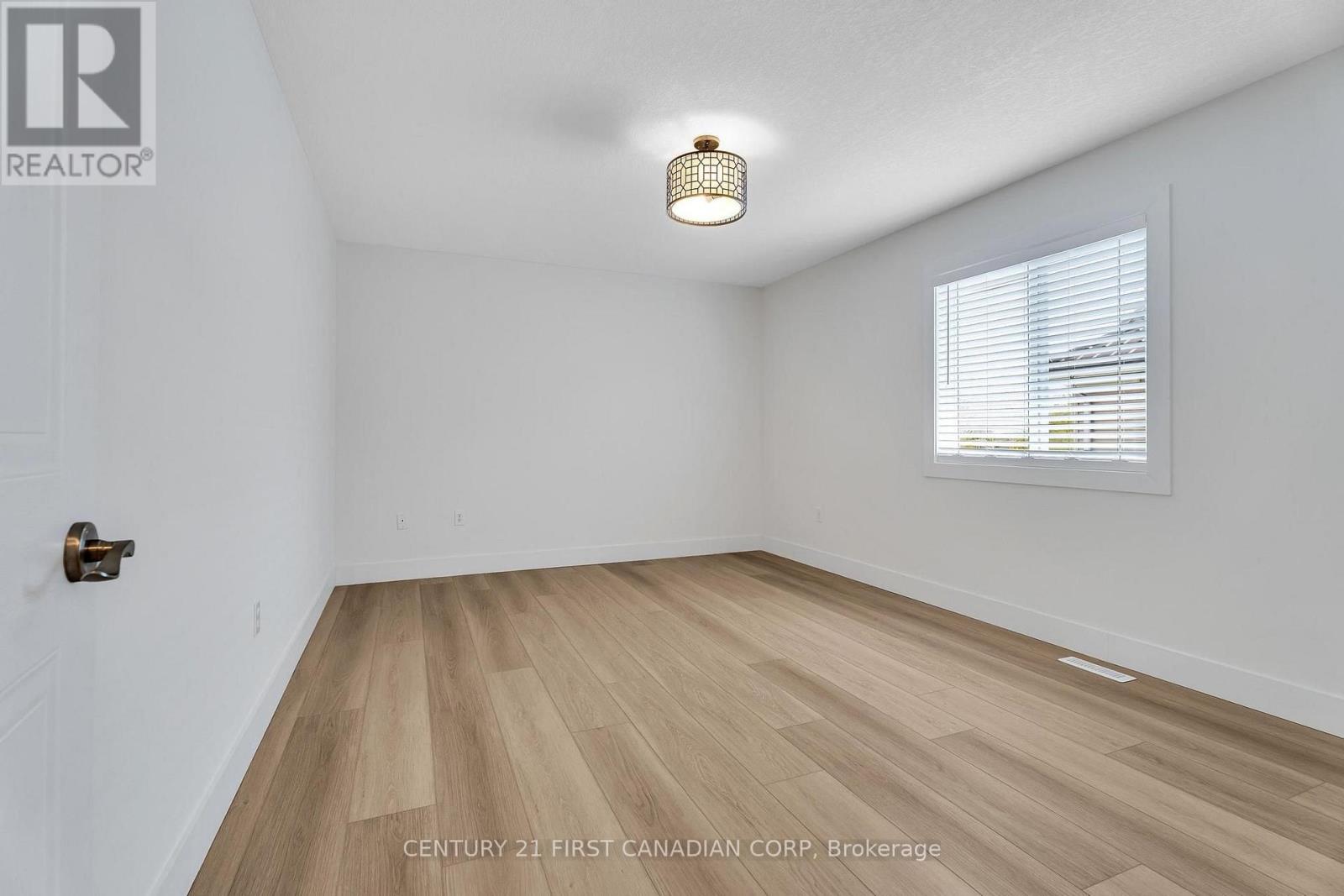 799 Oakcrossing Road, London North, Ontario  N6H 5V9 - Photo 27 - X13710894