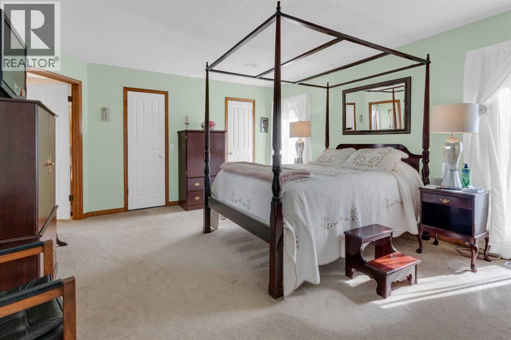 4 Hamptons Heath Nw, Calgary, Alberta  T3A 5E8 - Photo 24 - A2316726