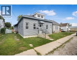 320 Lafontaine STREET, Wallaceburg, Ontario