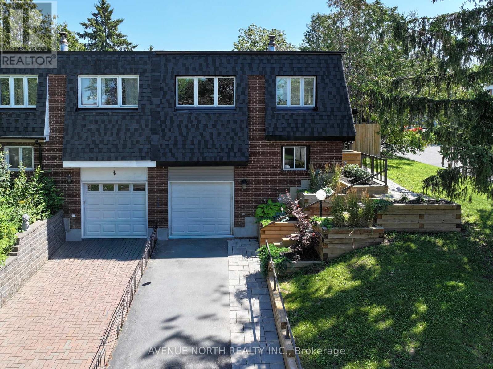 2 Oberon Street, Ottawa, Ontario K2H 7X7 - Photo 1 - X13710704