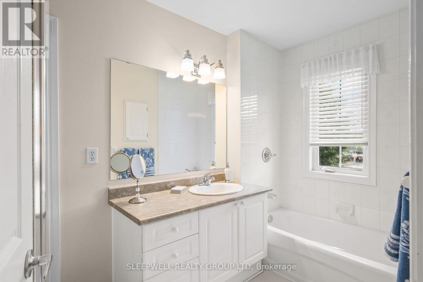 5573 Doctor Leach Drive, Ottawa, Ontario  K4M 1L7 - Photo 21 - X13710852