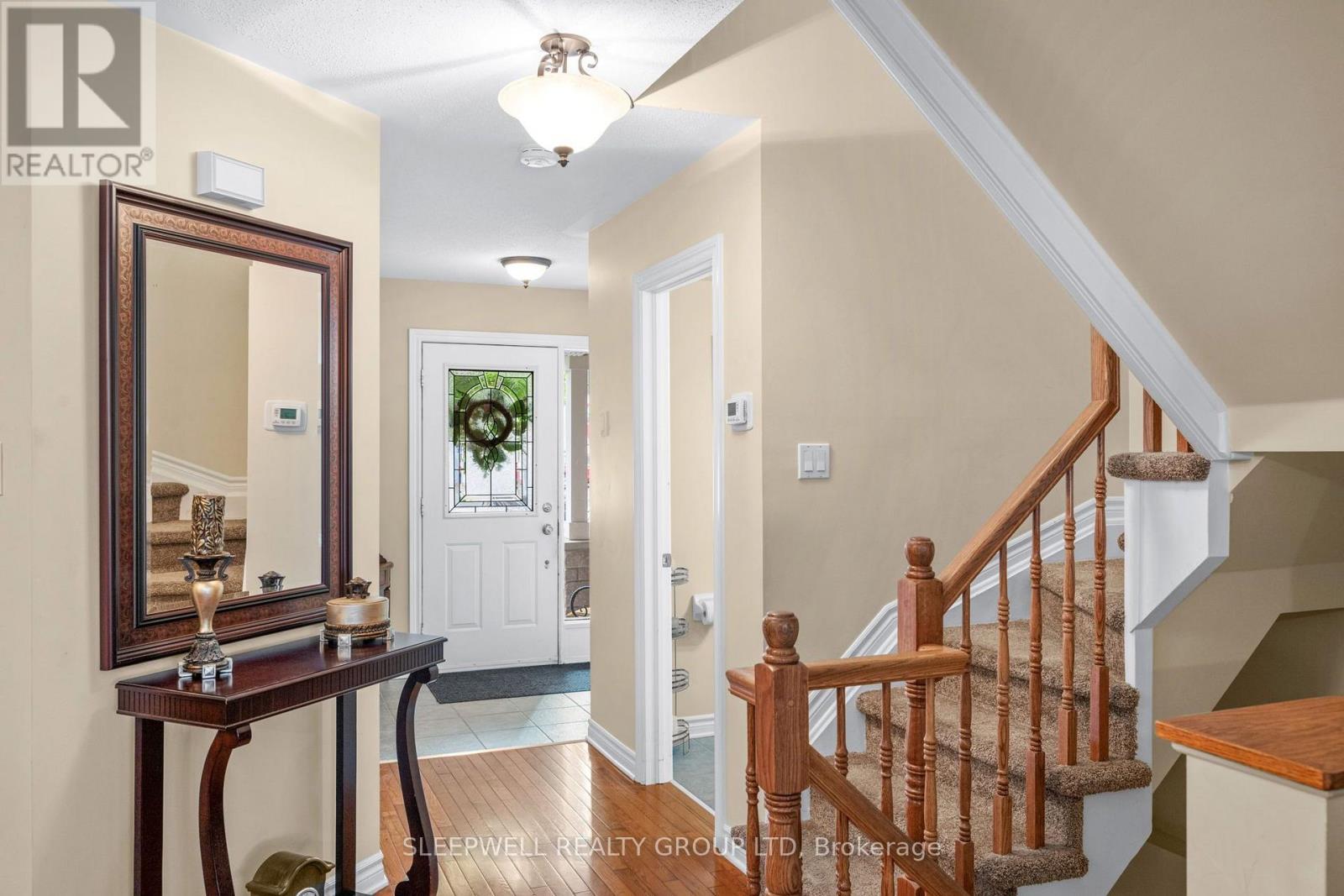 5573 Doctor Leach Drive, Ottawa, Ontario  K4M 1L7 - Photo 5 - X13710852