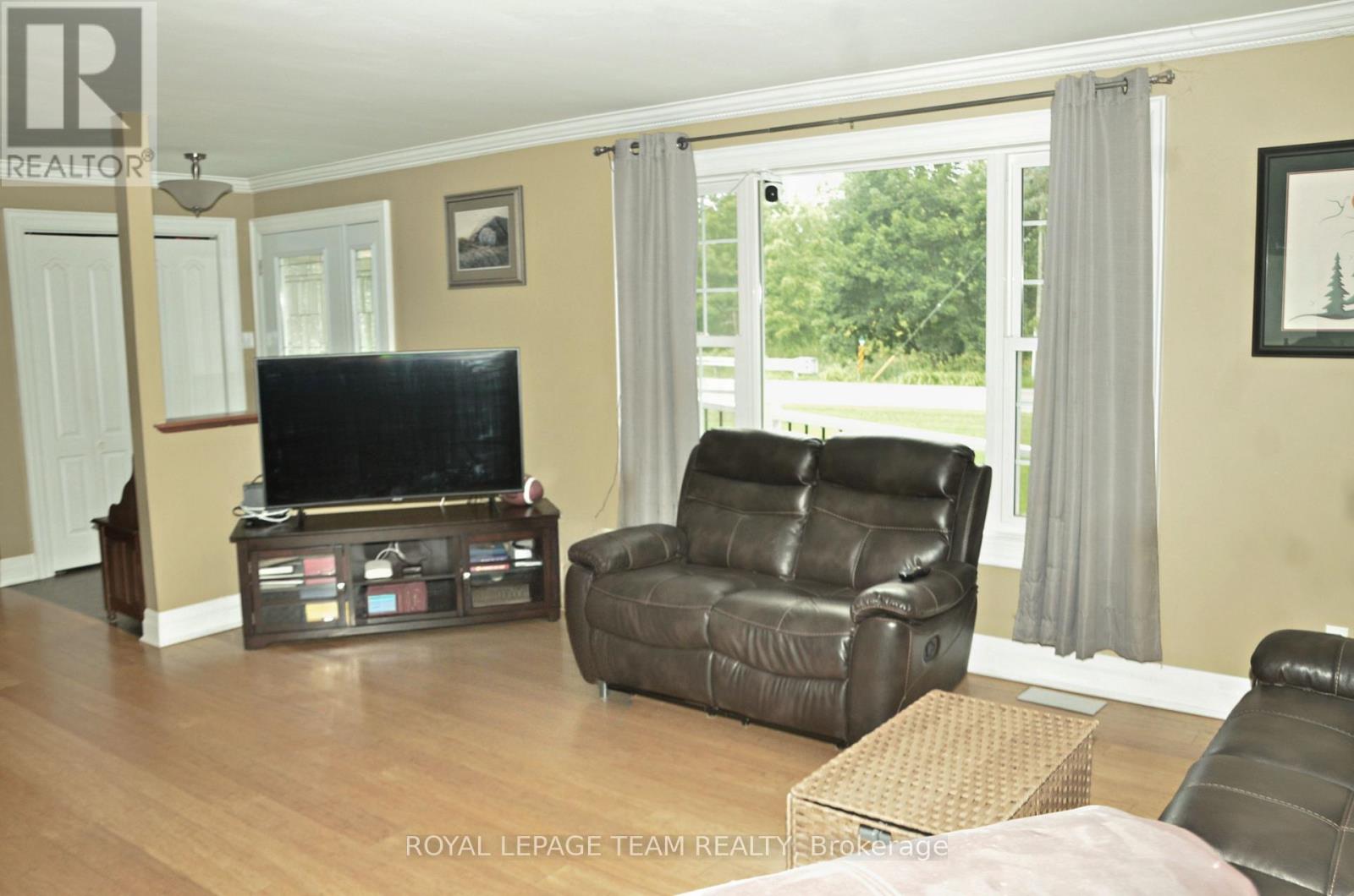 12078 Lakeshore Drive E, South Dundas, Ontario  K0C 1X0 - Photo 14 - X13710874