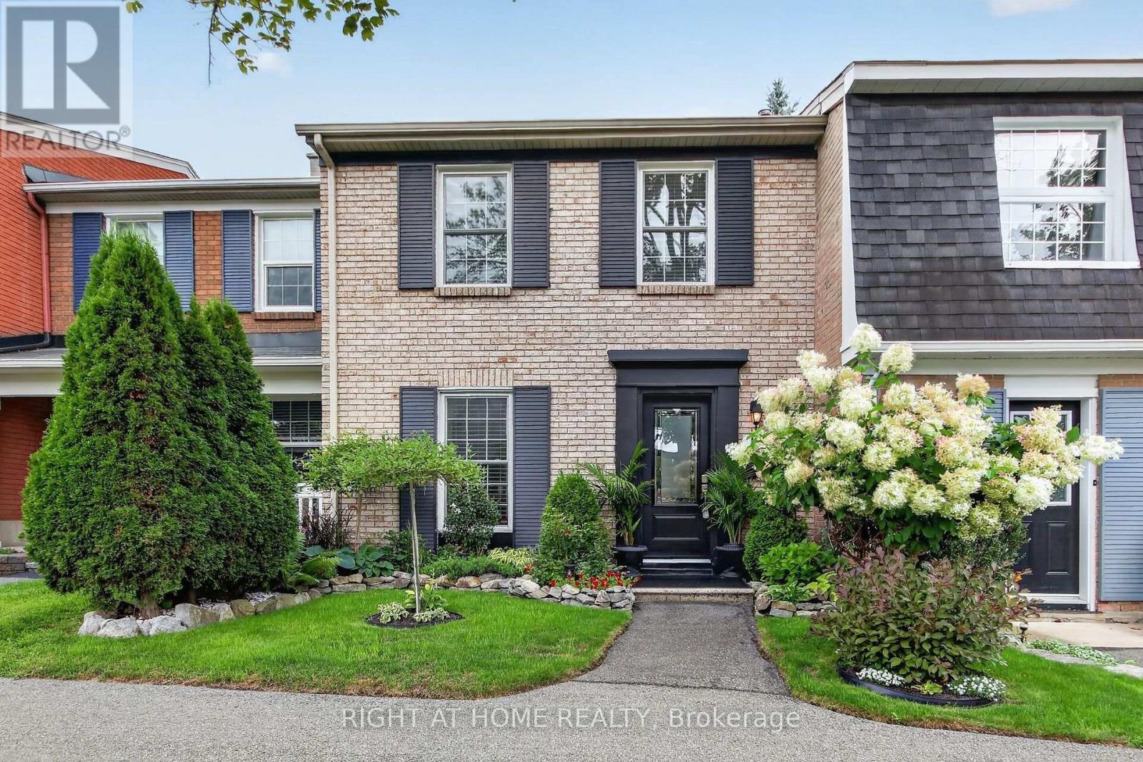 192 MONTEREY DRIVE, Ottawa, Ontario