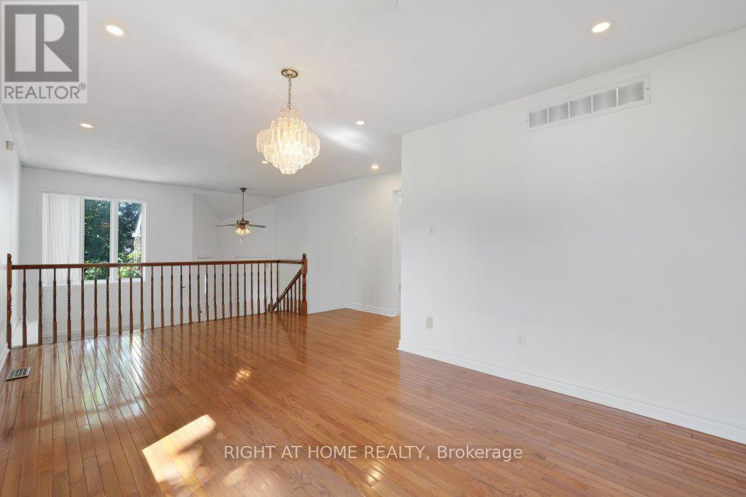 53 Yoho Drive, Ottawa, Ontario  K2M 2R4 - Photo 6 - X13710896