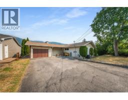 3509 5th Avenue, Castlegar, British Columbia