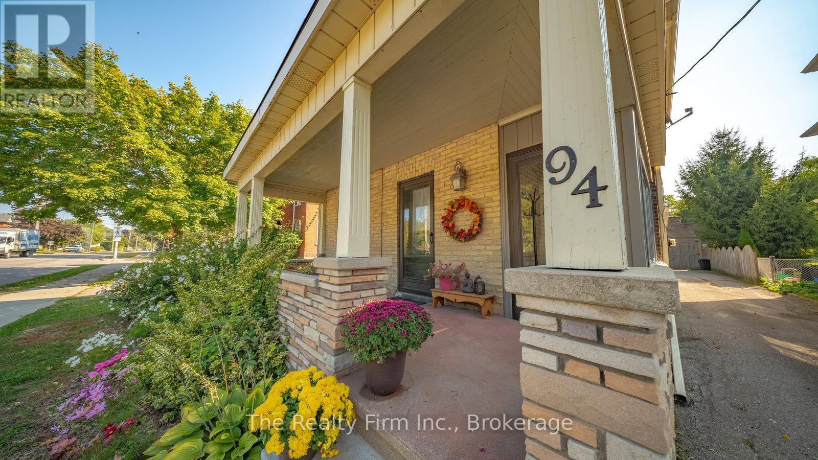 94 Woodstock Street N, East Zorra-Tavistock, Ontario  N0B 2R0 - Photo 1 - X13710766