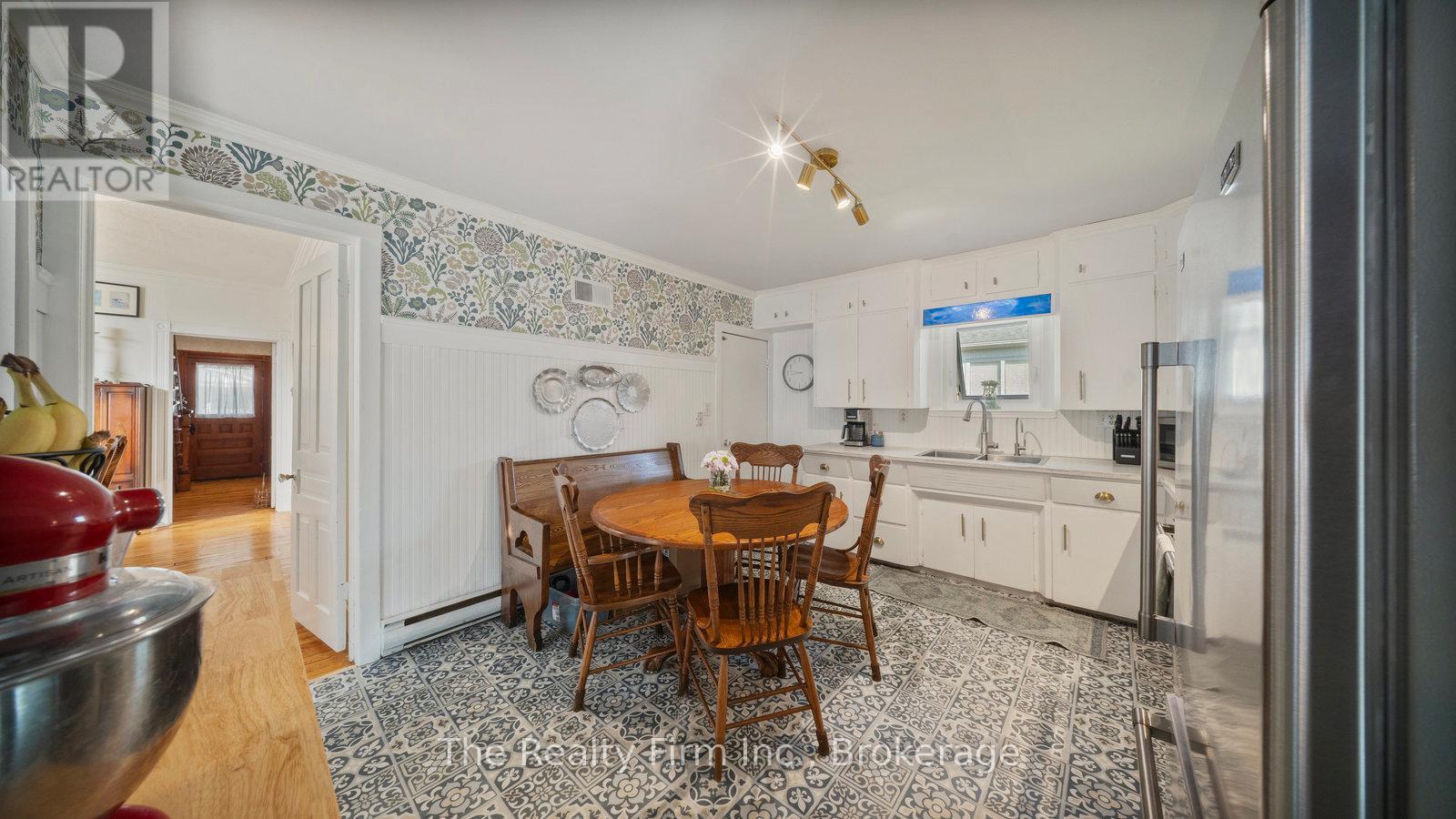 94 Woodstock Street N, East Zorra-Tavistock, Ontario  N0B 2R0 - Photo 15 - X13710766