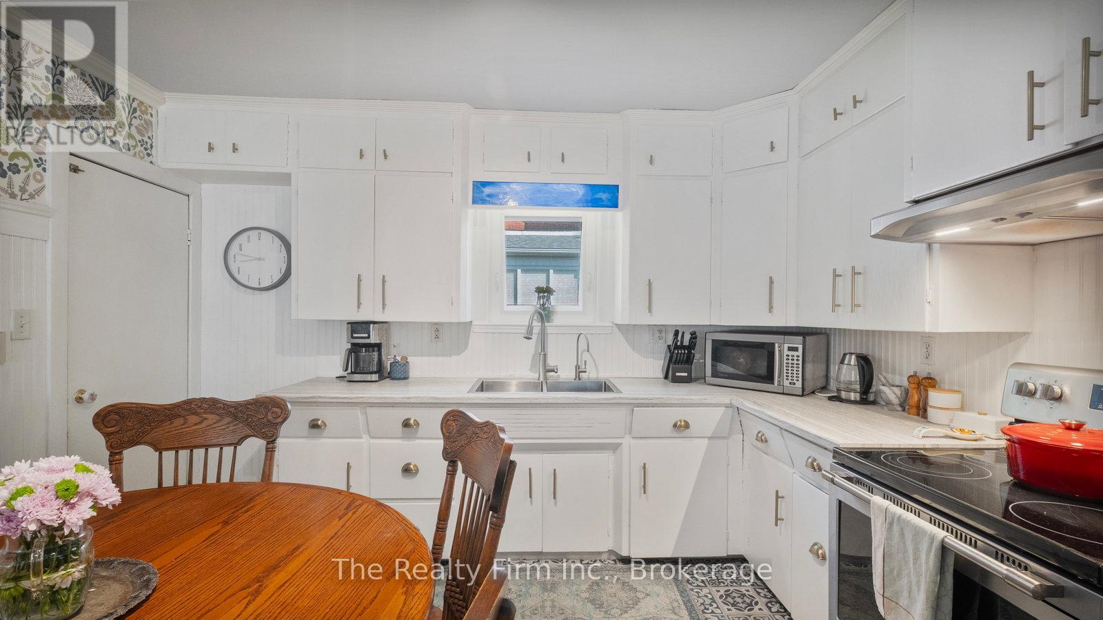 94 Woodstock Street N, East Zorra-Tavistock, Ontario  N0B 2R0 - Photo 16 - X13710766