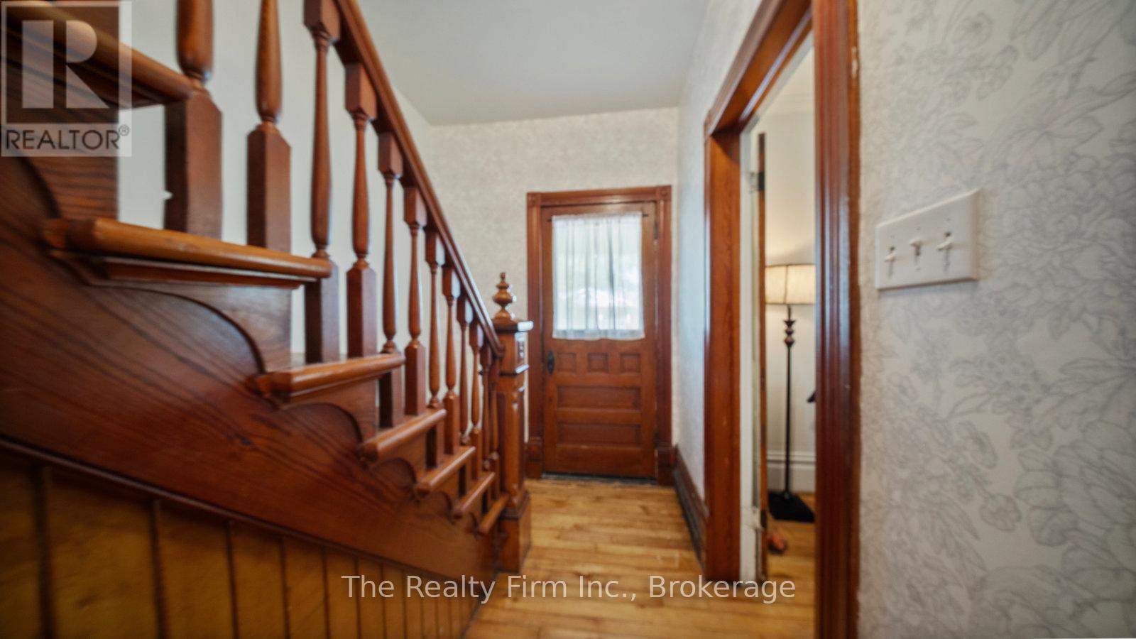 94 Woodstock Street N, East Zorra-Tavistock, Ontario  N0B 2R0 - Photo 8 - X13710766