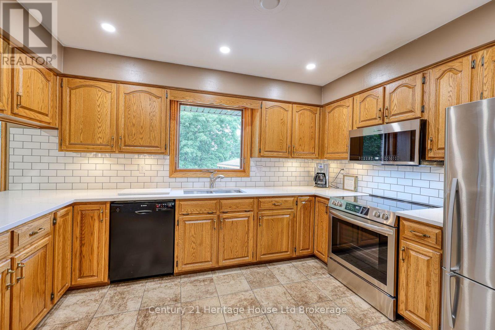 81 Glenn Avenue N, South-West Oxford, Ontario  N4S 7V6 - Photo 10 - X13710808