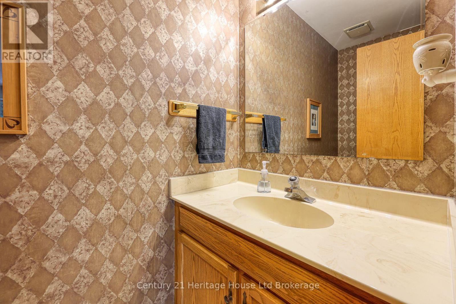 81 Glenn Avenue N, South-West Oxford, Ontario  N4S 7V6 - Photo 17 - X13710808