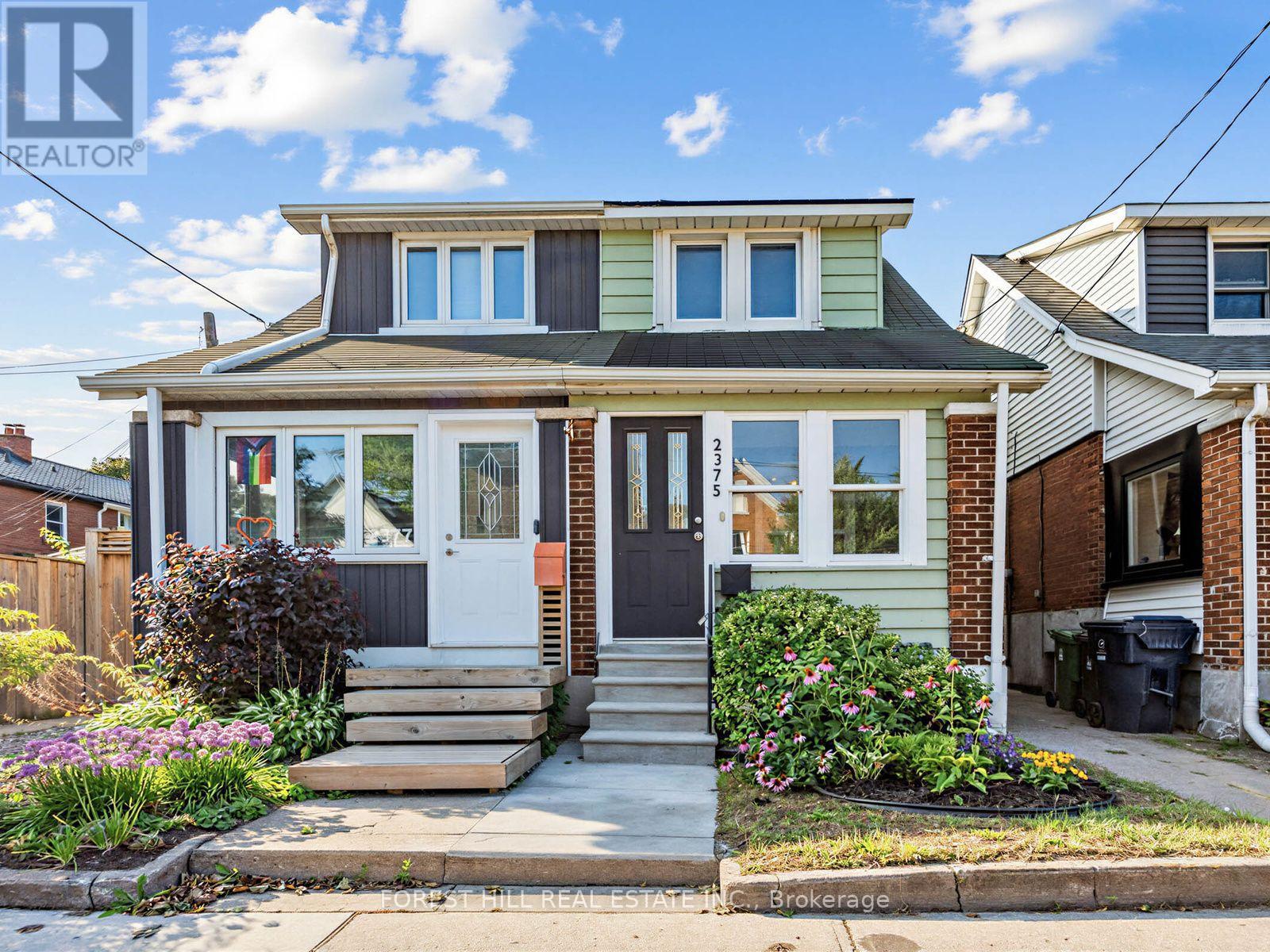 2375 Gerrard Street E, Toronto, Ontario  M4E 2E7 - Photo 2 - E13710370