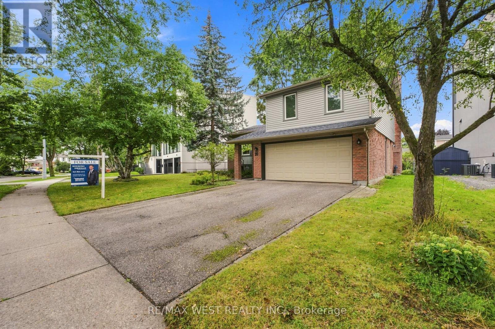 20 Sanderson Crescent, Richmond Hill (North Richvale), Ontario  L4C 5L4 - Photo 2 - N13705946