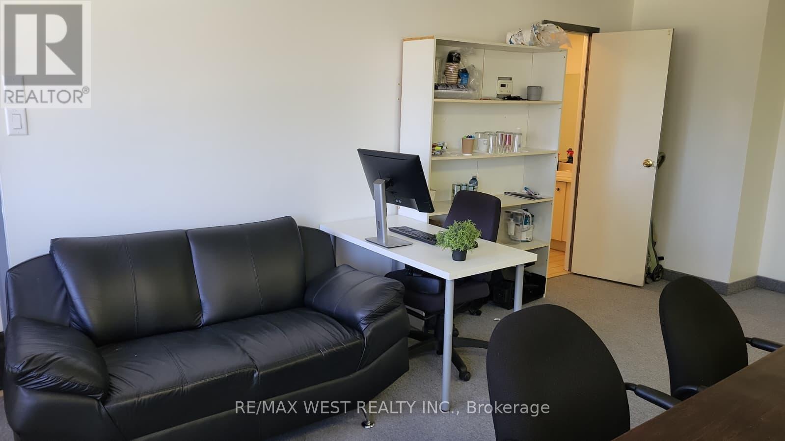 4 + 4b - 210 Drumlin Circle, Vaughan, Ontario  L4K 3E3 - Photo 37 - N13708736