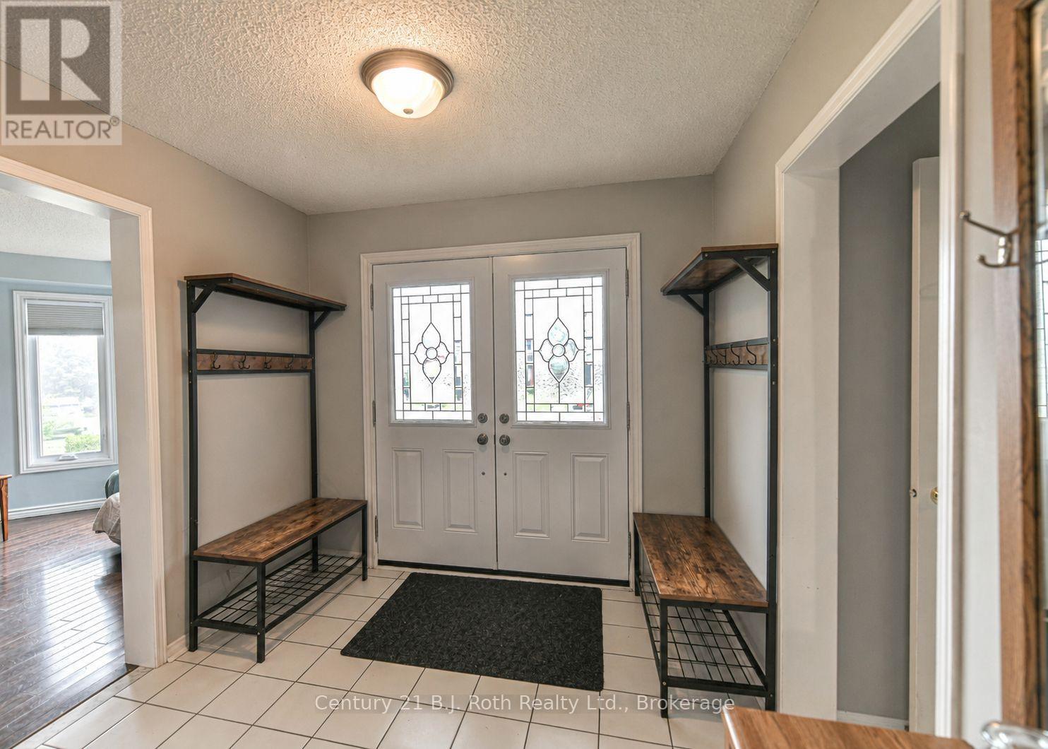 16 Frontier Avenue, Orillia, Ontario  L3V 7S8 - Photo 10 - S13710710