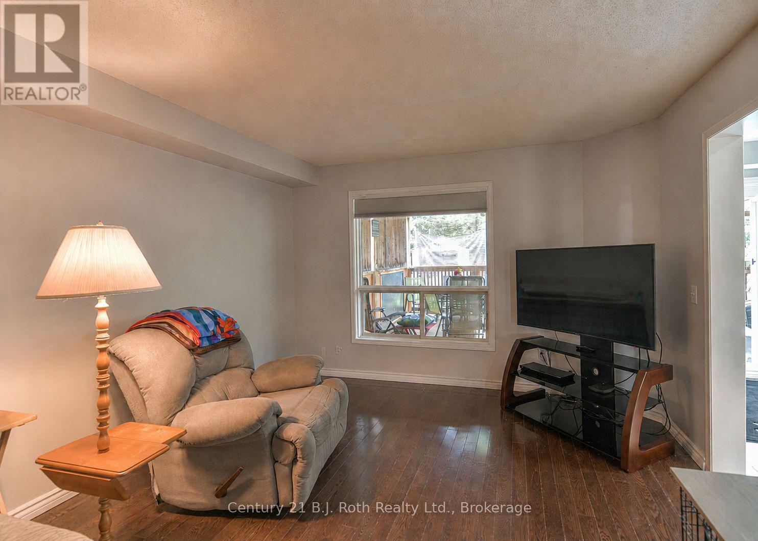 16 Frontier Avenue, Orillia, Ontario  L3V 7S8 - Photo 22 - S13710710