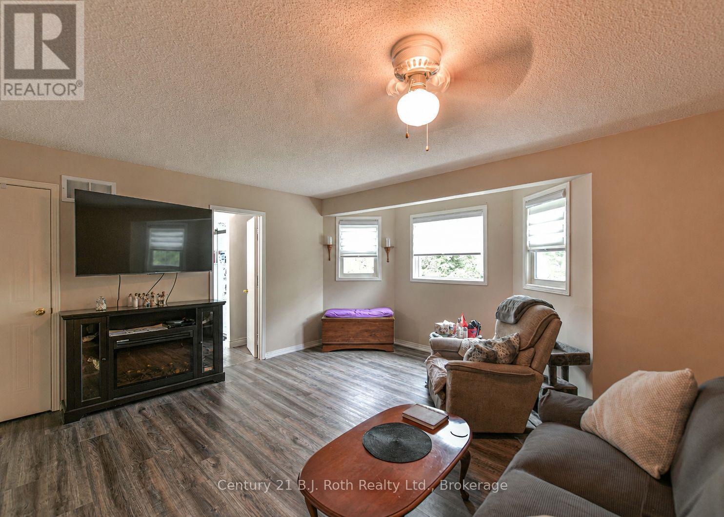 16 Frontier Avenue, Orillia, Ontario  L3V 7S8 - Photo 30 - S13710710