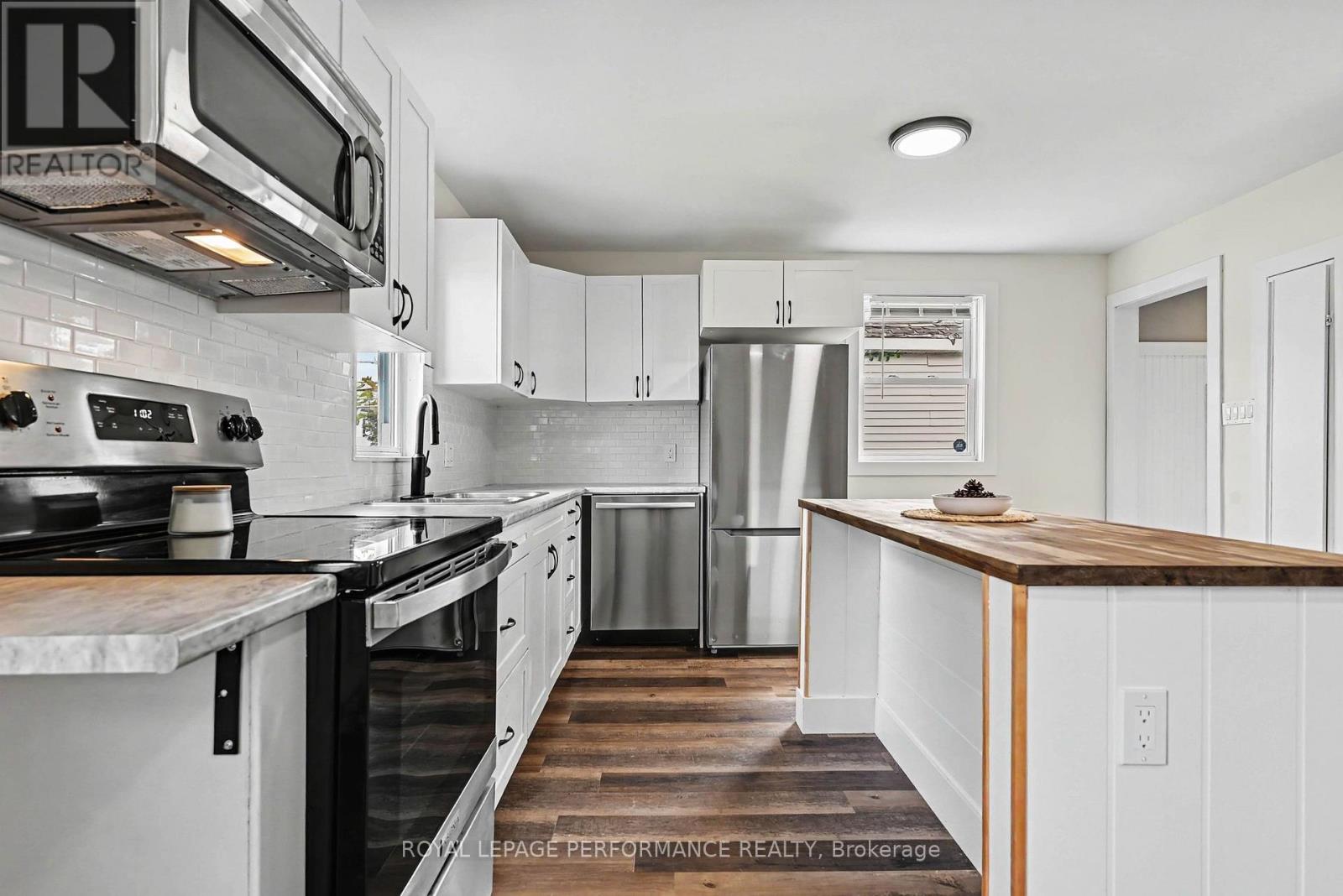 1008 Second Street E, Cornwall, Ontario  K6H 2A9 - Photo 12 - X13710718