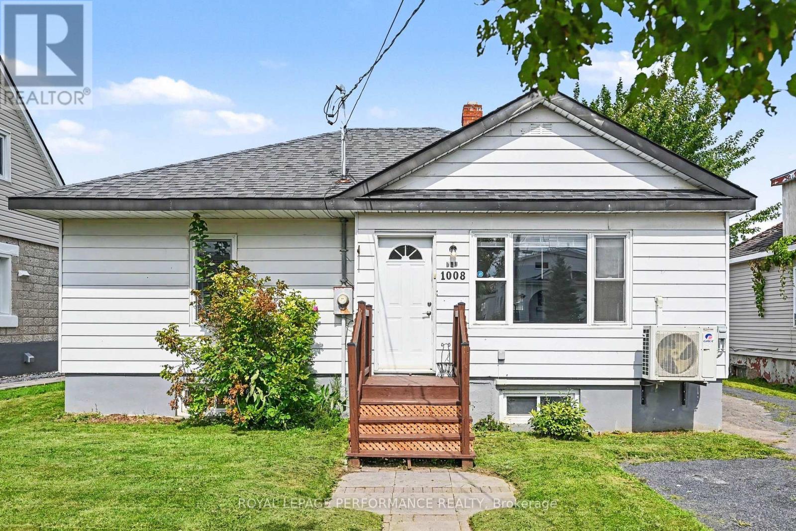 1008 Second Street E, Cornwall, Ontario  K6H 2A9 - Photo 2 - X13710718