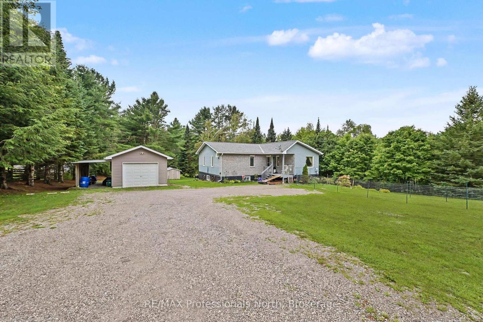 1297 Hunter Creek Road, Minden Hills, Ontario  K0M 2K0 - Photo 2 - X13710744