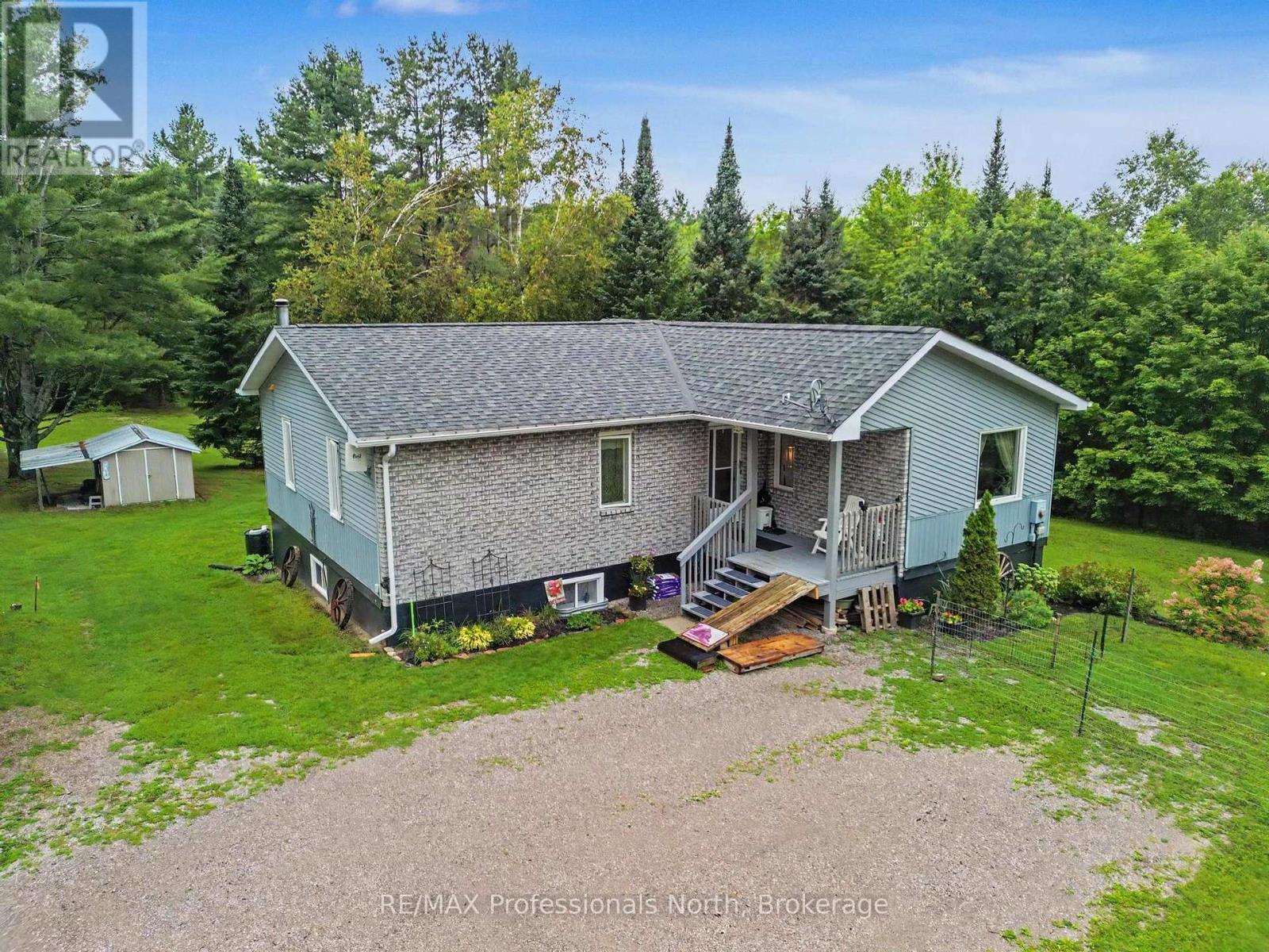 1297 Hunter Creek Road, Minden Hills, Ontario  K0M 2K0 - Photo 3 - X13710744