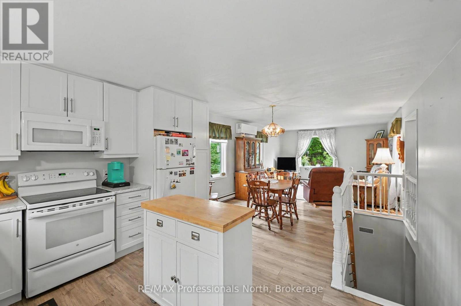 1297 Hunter Creek Road, Minden Hills, Ontario  K0M 2K0 - Photo 6 - X13710744