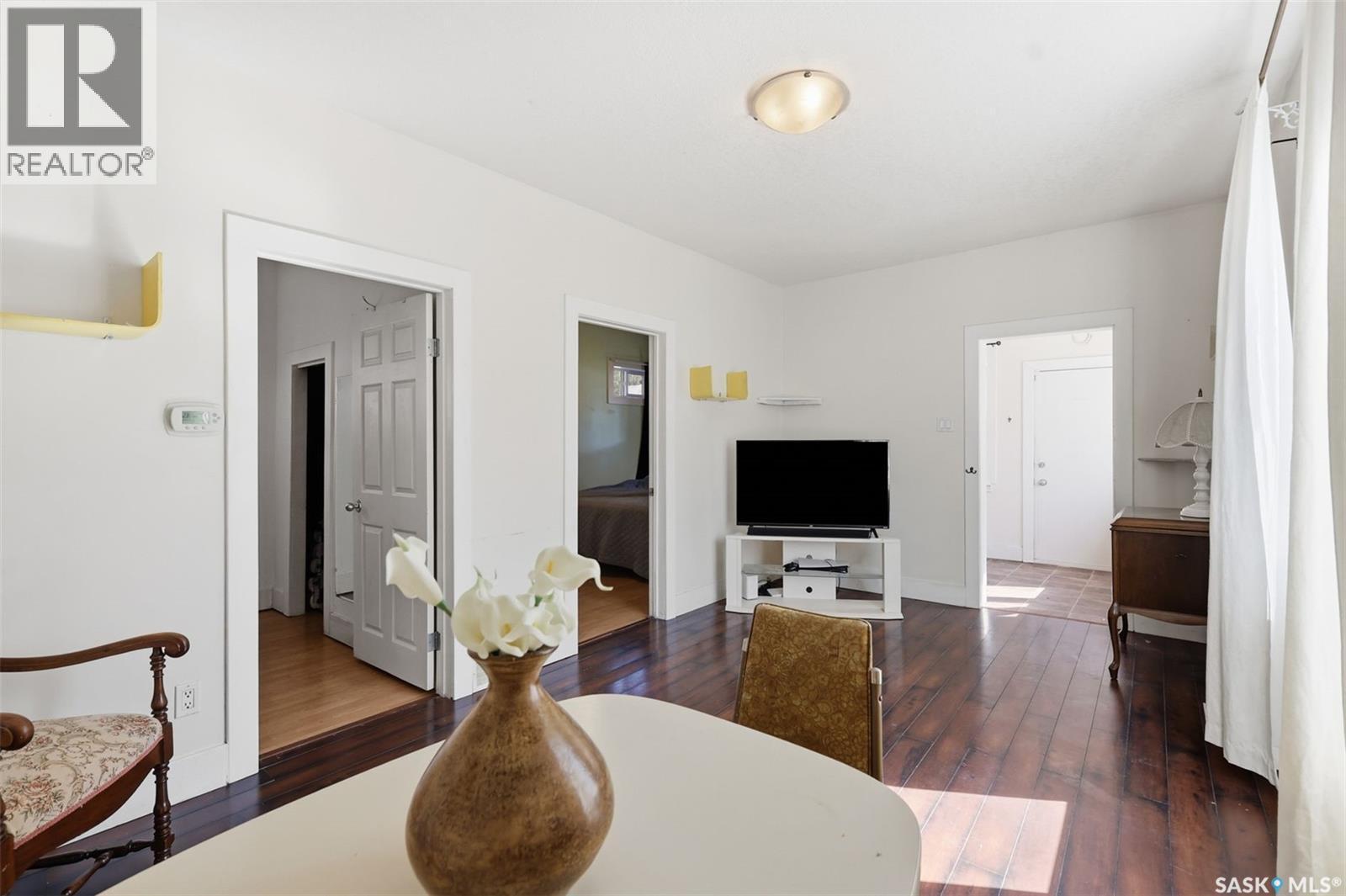 325 M Avenue N, Saskatoon, Saskatchewan  S7L 2S4 - Photo 7 - SK046506