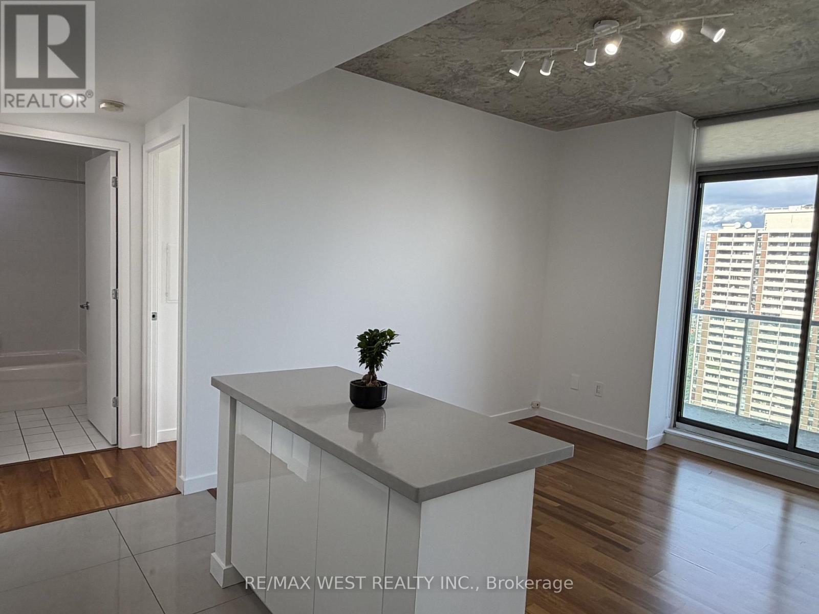 2408 - 281 Mutual Street, Toronto, Ontario  M4Y 3C4 - Photo 5 - C13710702