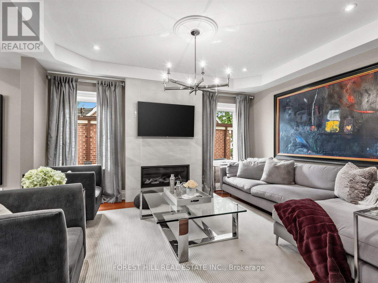101 King High Avenue, Toronto, Ontario  M3H 3B3 - Photo 4 - C13710732