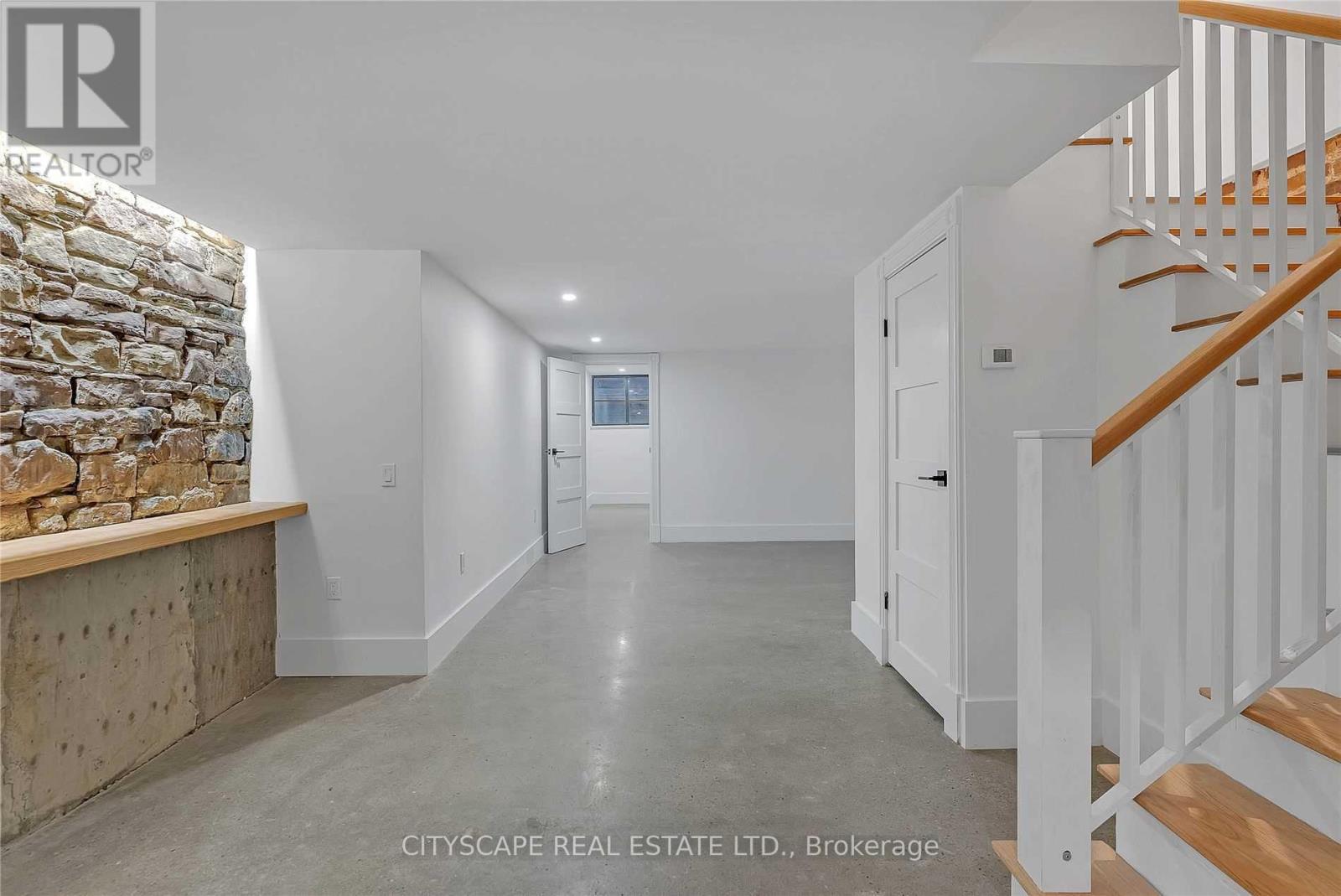 #2 Upper - 180 Strachan Avenue, Toronto, Ontario  M6J 2S9 - Photo 20 - C13710770