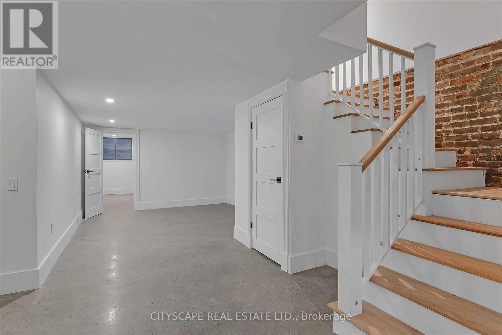 #2 Upper - 180 Strachan Avenue, Toronto, Ontario  M6J 2S9 - Photo 21 - C13710770