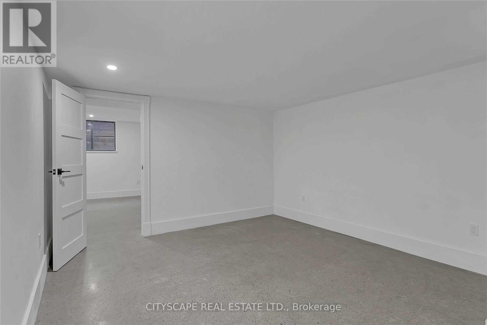 #2 Upper - 180 Strachan Avenue, Toronto, Ontario  M6J 2S9 - Photo 23 - C13710770