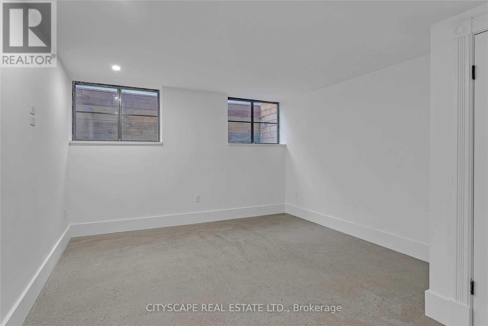 #2 Upper - 180 Strachan Avenue, Toronto, Ontario  M6J 2S9 - Photo 25 - C13710770
