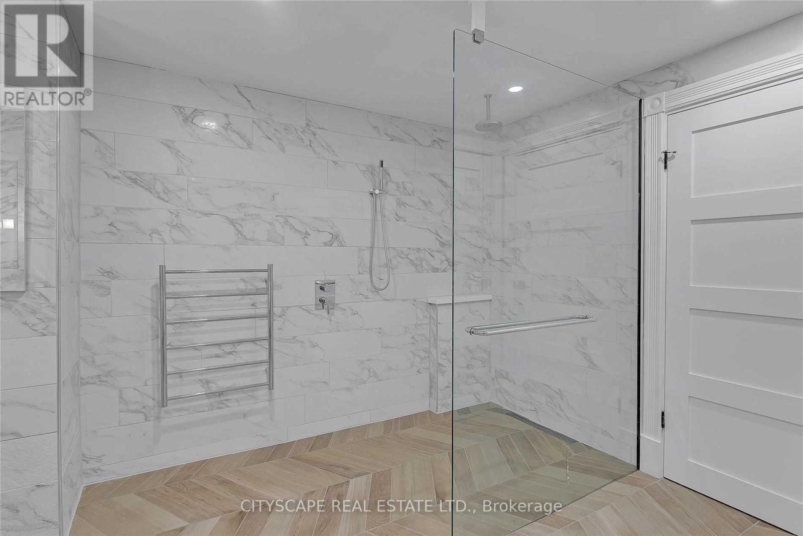 #2 Upper - 180 Strachan Avenue, Toronto, Ontario  M6J 2S9 - Photo 29 - C13710770