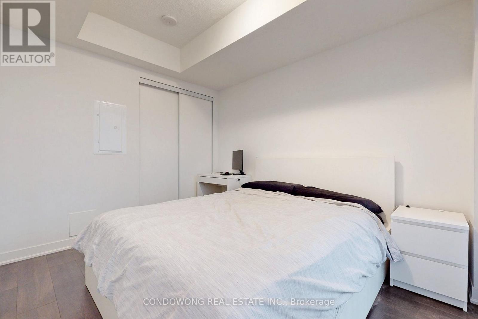 1006 - 88 Harbour Street, Toronto, Ontario  M5J 0C3 - Photo 7 - C13710796