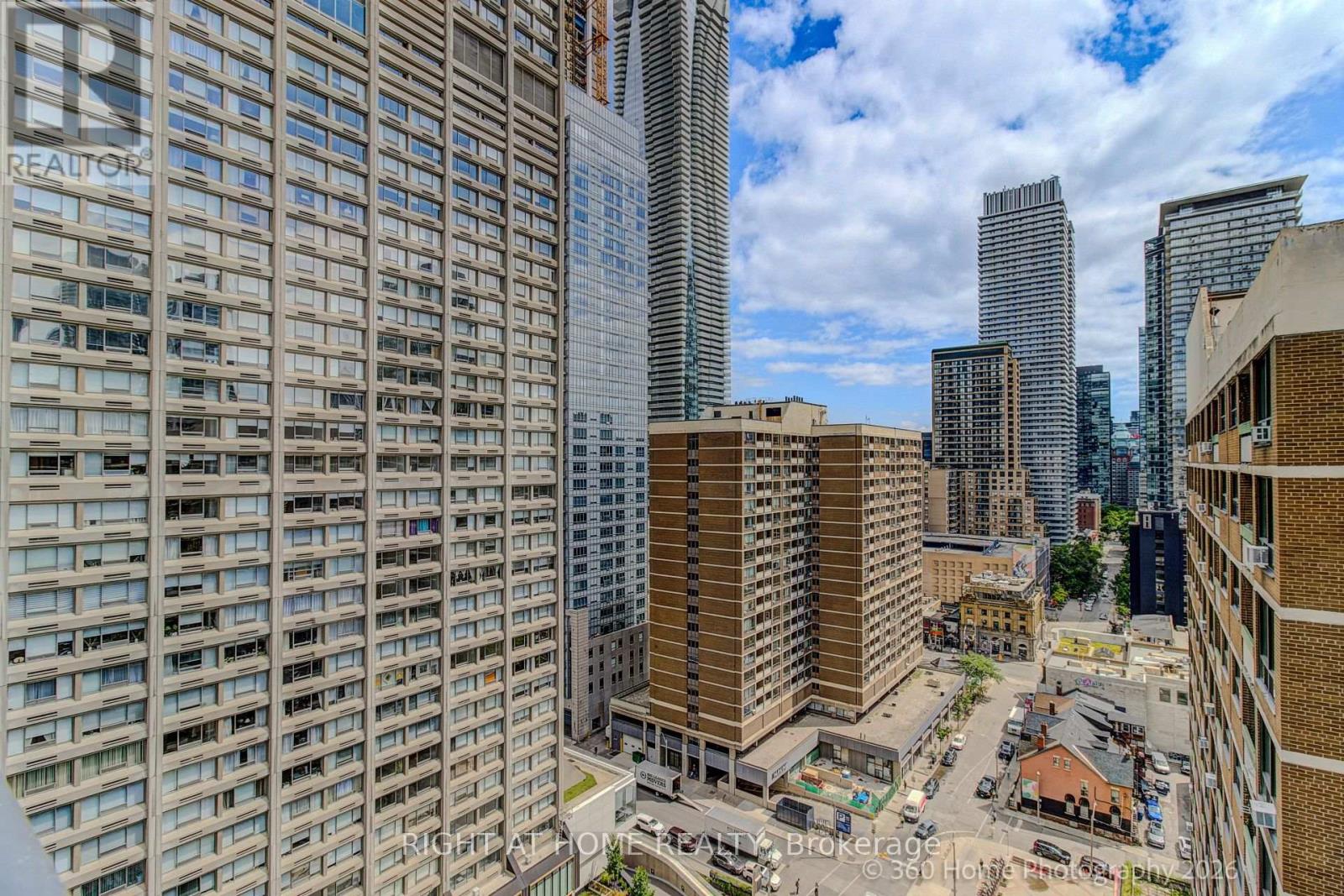1907 - 1121 Bay Street, Toronto, Ontario  M5S 2B3 - Photo 26 - C13710846