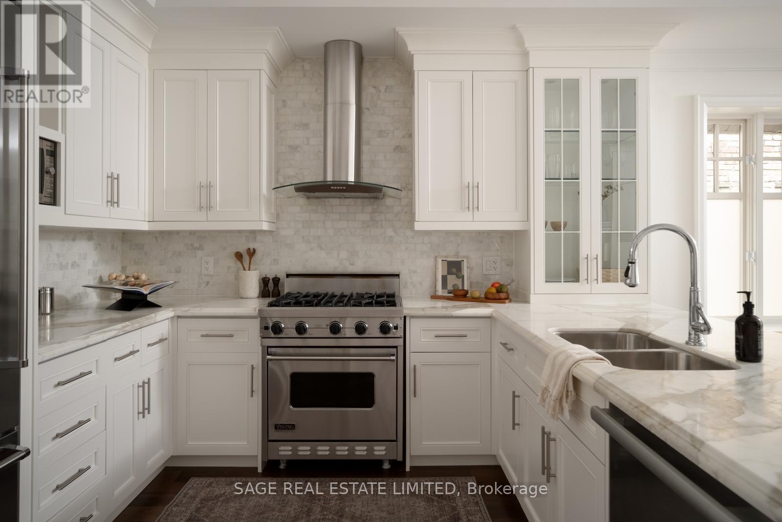 3d - 319 Lonsdale Road, Toronto, Ontario  M4V 1X3 - Photo 12 - C13710854