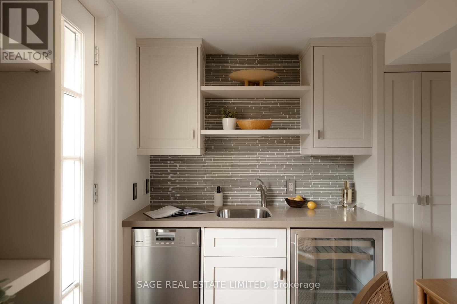 3d - 319 Lonsdale Road, Toronto, Ontario  M4V 1X3 - Photo 36 - C13710854