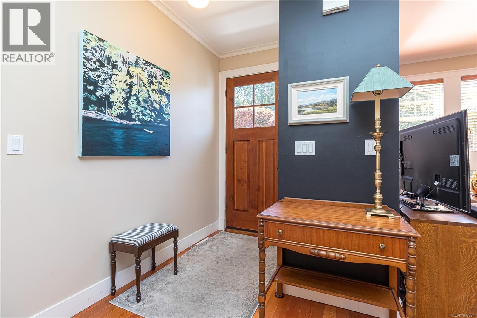 376 Sylvia St, Victoria, British Columbia  V8V 1C6 - Photo 8 - 1047774