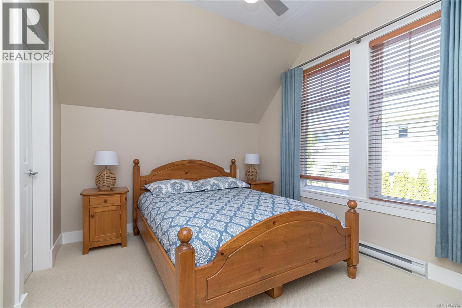 376 Sylvia St, Victoria, British Columbia  V8V 1C6 - Photo 23 - 1047774
